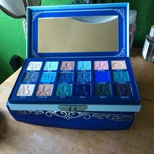 Jeffree Star Blue Blood Palette